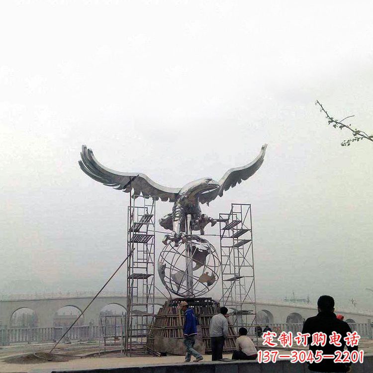 辽阳翱翔于天老鹰不锈钢雕塑