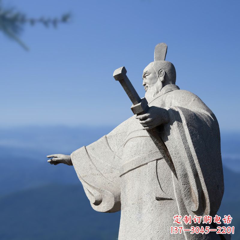 辽阳秦始皇石雕像展现绝代霸气