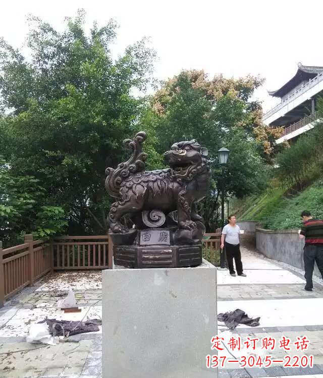 辽阳白虎神兽雕塑
