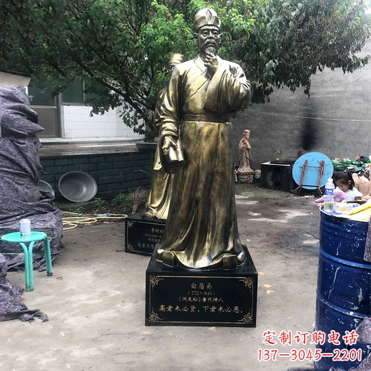 辽阳白居易仿铜雕像经典中国古代诗人的艺术再现