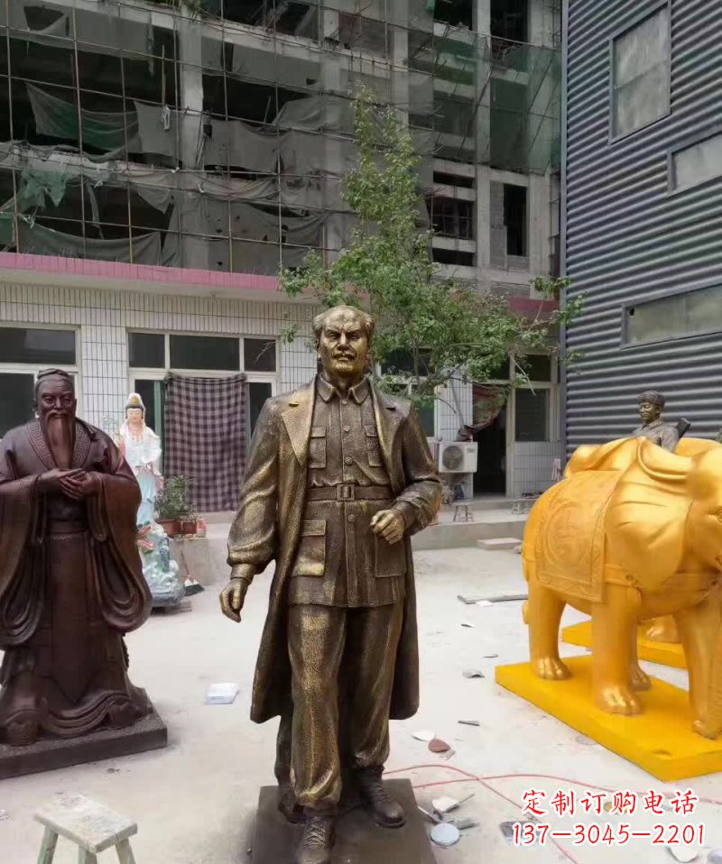 辽阳“白求恩”传奇人物铜雕