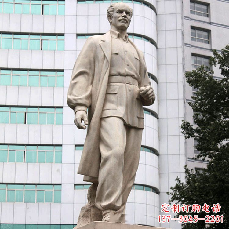 辽阳“白求恩名医纪念雕塑”