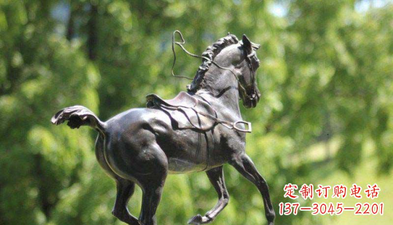 辽阳奔跑的马公园动物铜雕