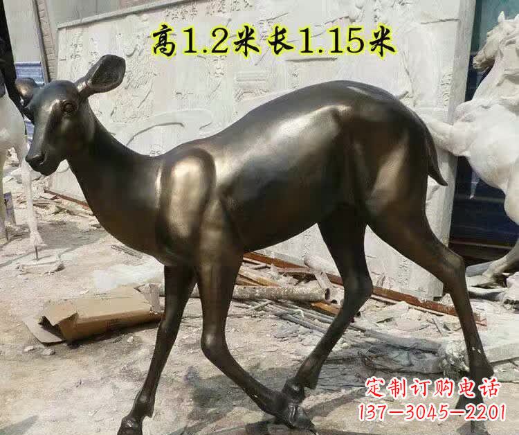 辽阳奔跑的小鹿铜雕 (2)