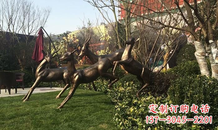 辽阳奔跑的小鹿铜雕