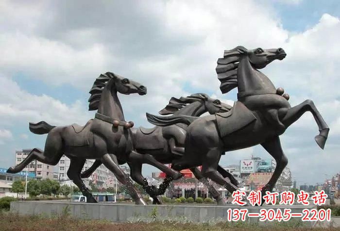 辽阳奔跑马雕塑