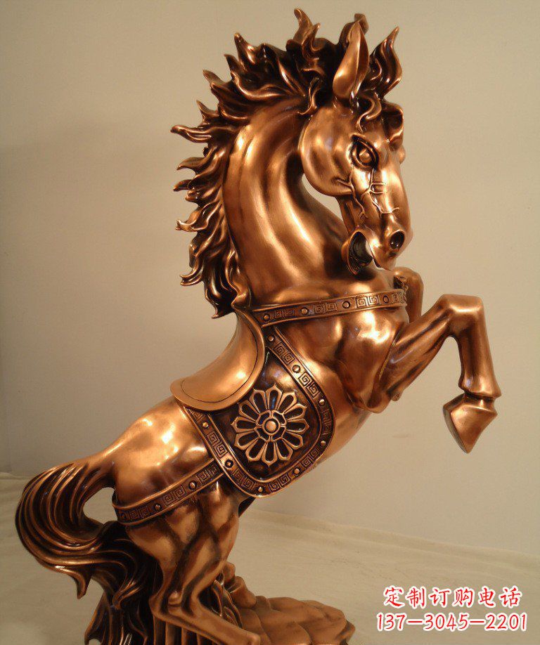 辽阳奔腾的马招财玻璃钢仿铜动物雕塑