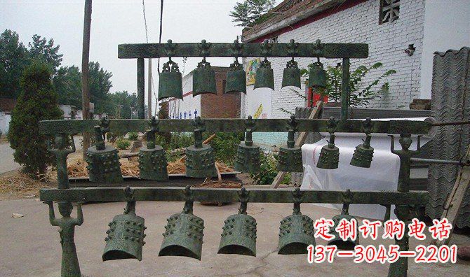 辽阳编钟仿古铜雕