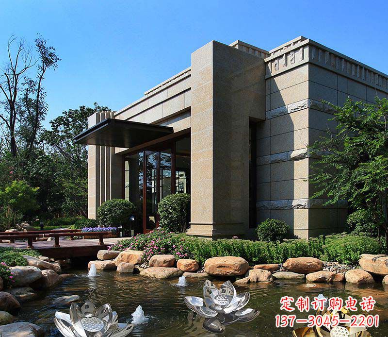 辽阳别墅不锈钢镜面莲花雕塑