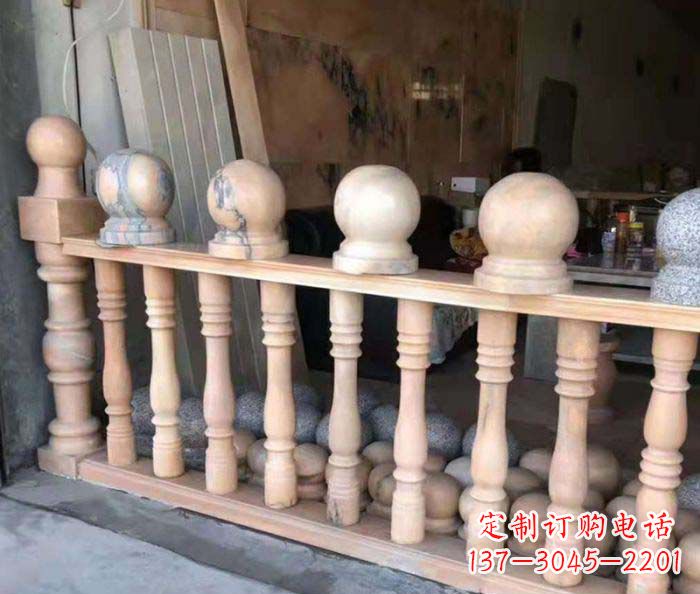 辽阳别墅景观晚霞红石栏杆