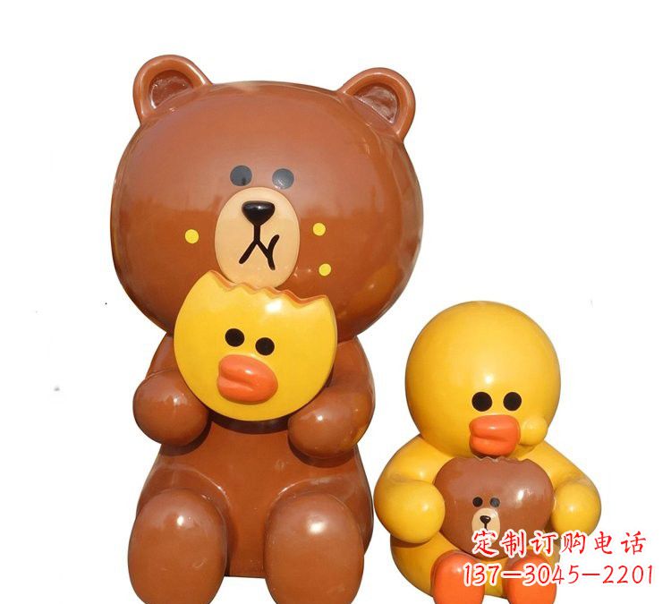 辽阳玻璃钢布朗熊和可妮兔