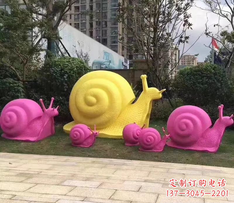 辽阳玻璃钢彩绘蜗牛雕塑