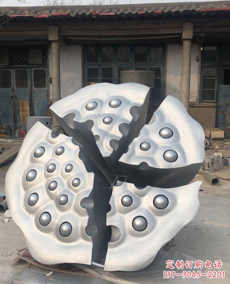辽阳玻璃钢大型莲蓬雕塑