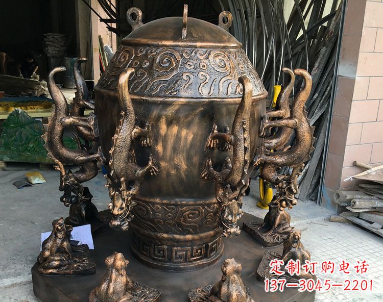 辽阳玻璃钢仿铜地动仪雕塑中国古代文化精髓