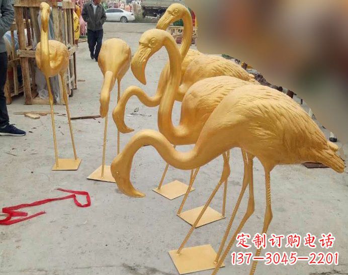 辽阳火烈鸟雕塑仿铜雕塑的精美杰作