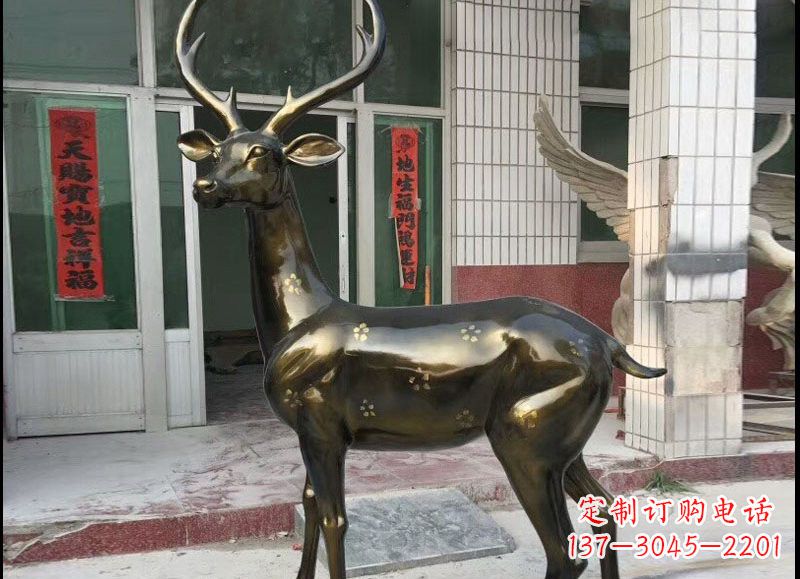 辽阳玻璃钢梅花鹿雕塑精美的艺术瑰宝