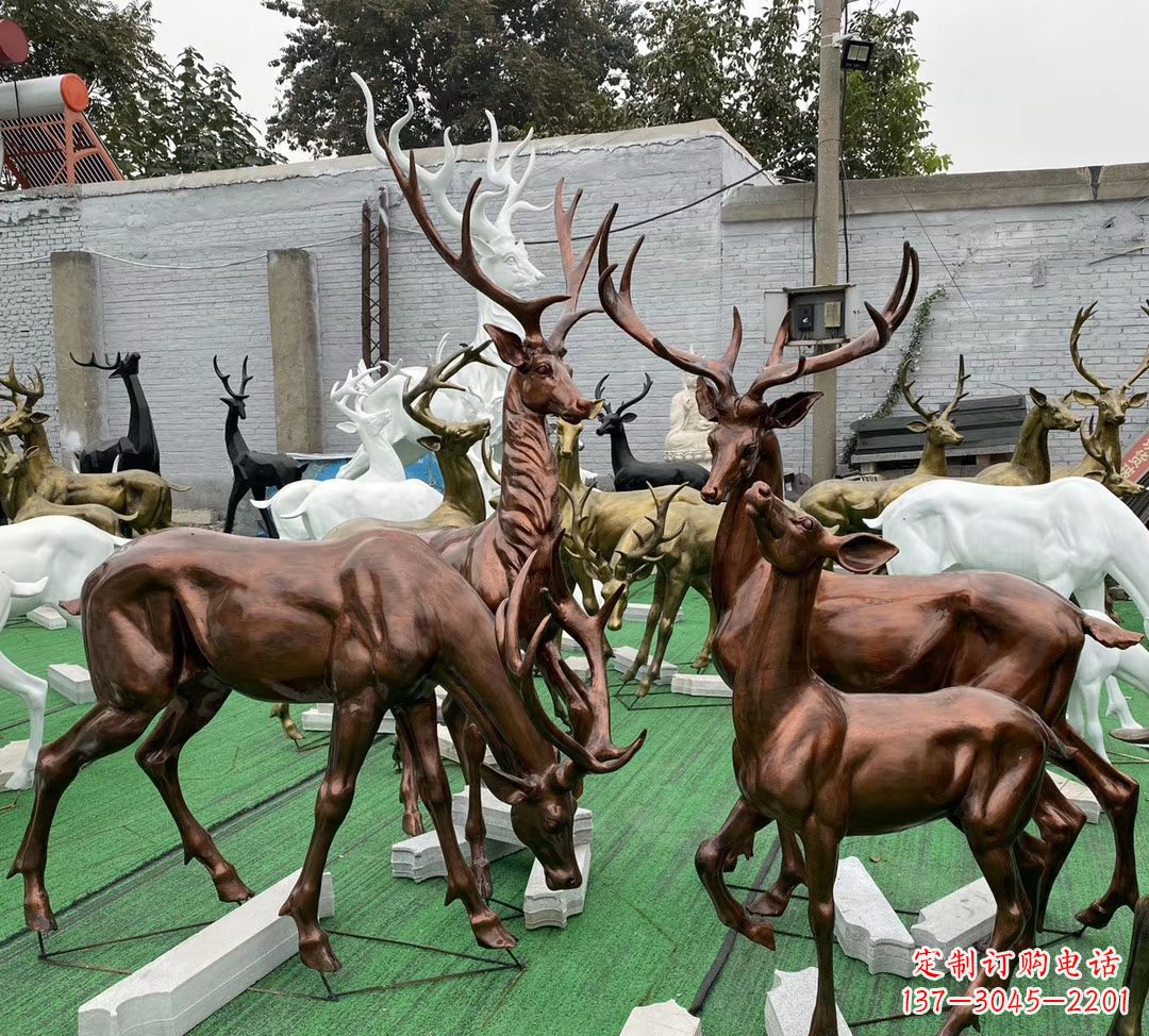 辽阳玻璃钢仿铜群鹿雕塑——精美动物雕塑装点公园