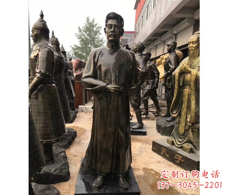 辽阳玻璃钢仿铜鲁迅雕塑——传承中国近代文化精神
