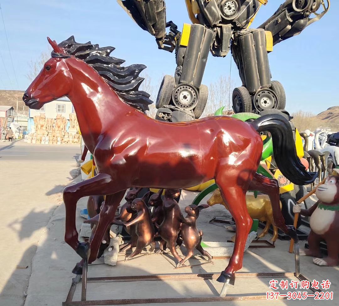 辽阳玻璃钢仿真奔马雕塑