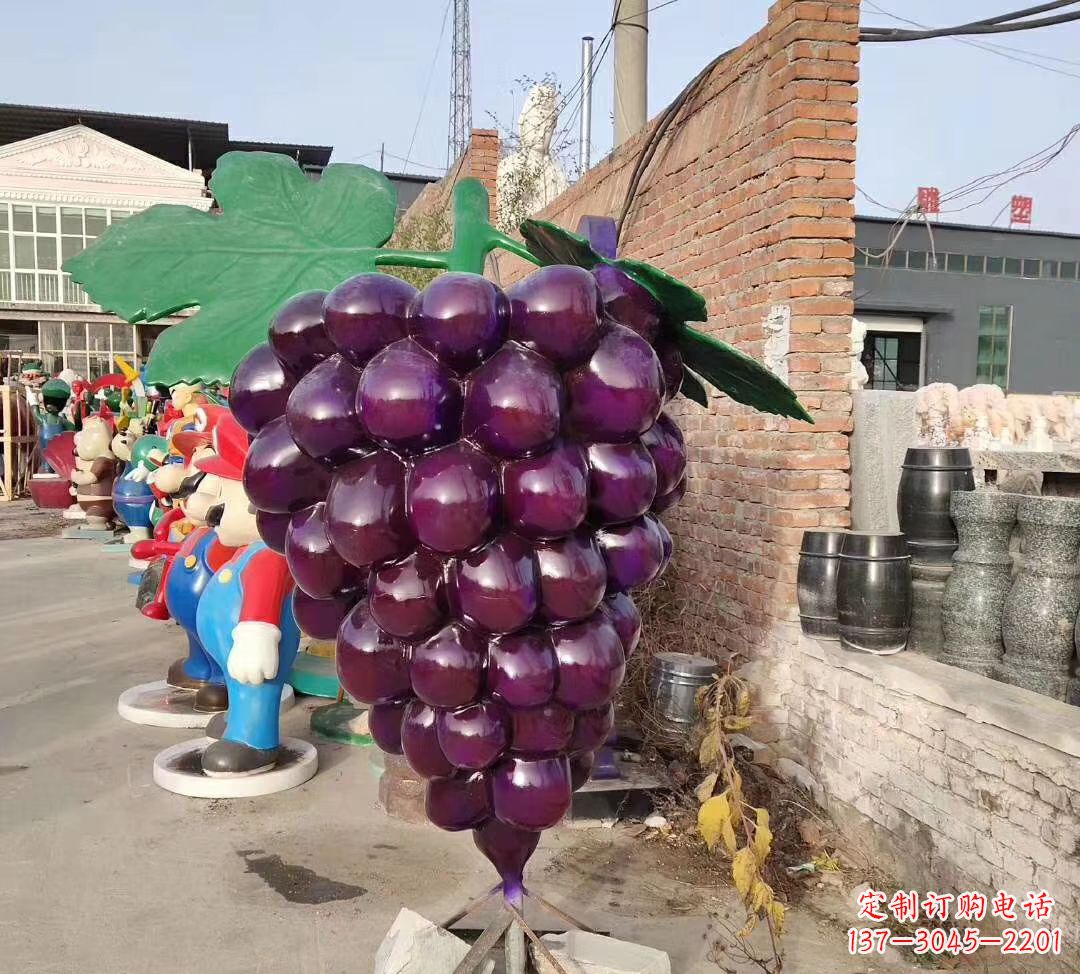 辽阳仿真玻璃钢葡萄雕塑