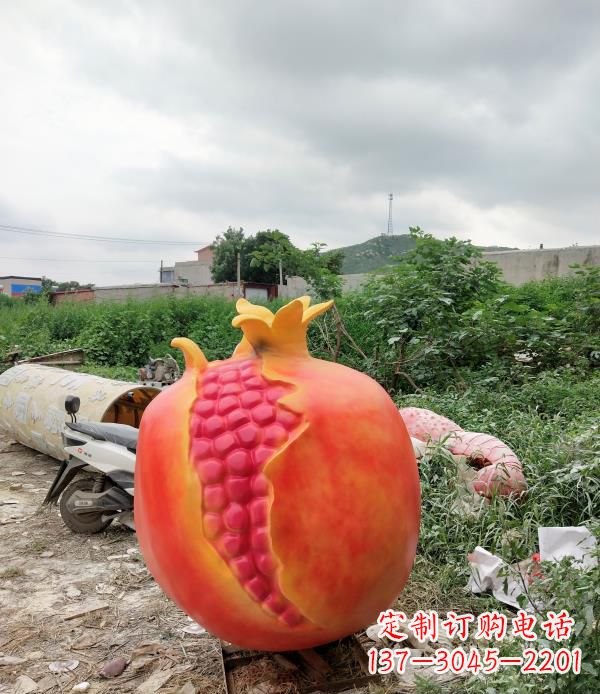 辽阳玻璃钢仿真石榴雕塑——精美的艺术品