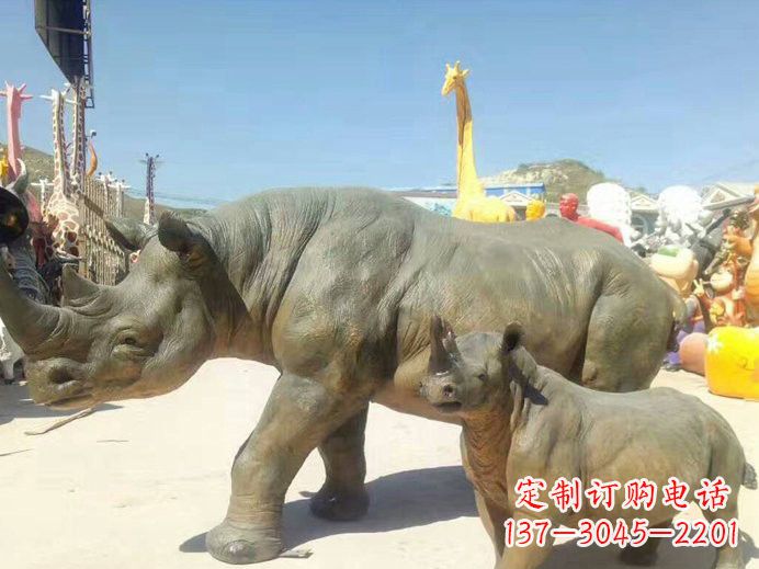 辽阳玻璃钢制犀牛雕塑——精美外形、质感出众