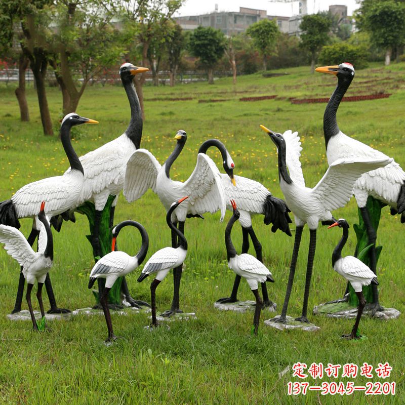 辽阳玻璃钢仿真仙鹤雕塑-公园草坪草丛动物摆件
