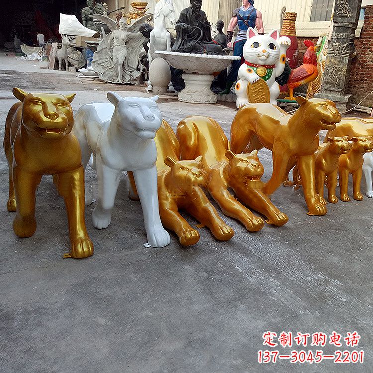 辽阳玻璃钢金钱豹雕塑,定制精美动物雕塑摆件