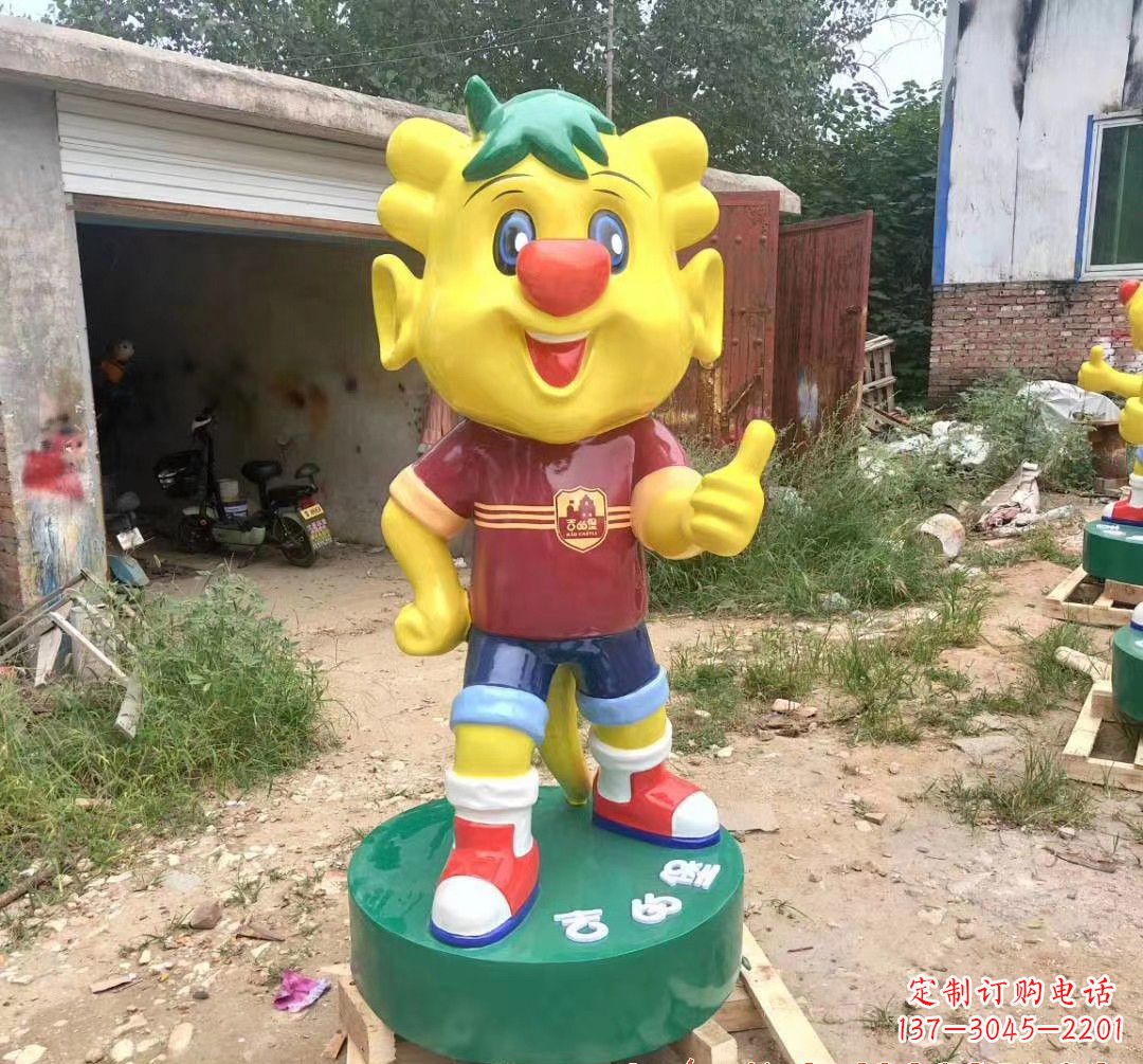 辽阳玻璃钢卡通小牛雕塑精致而可爱