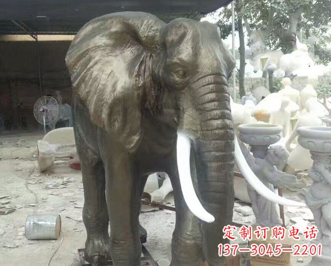 辽阳玻璃钢大象雕塑——一座非凡的雕塑