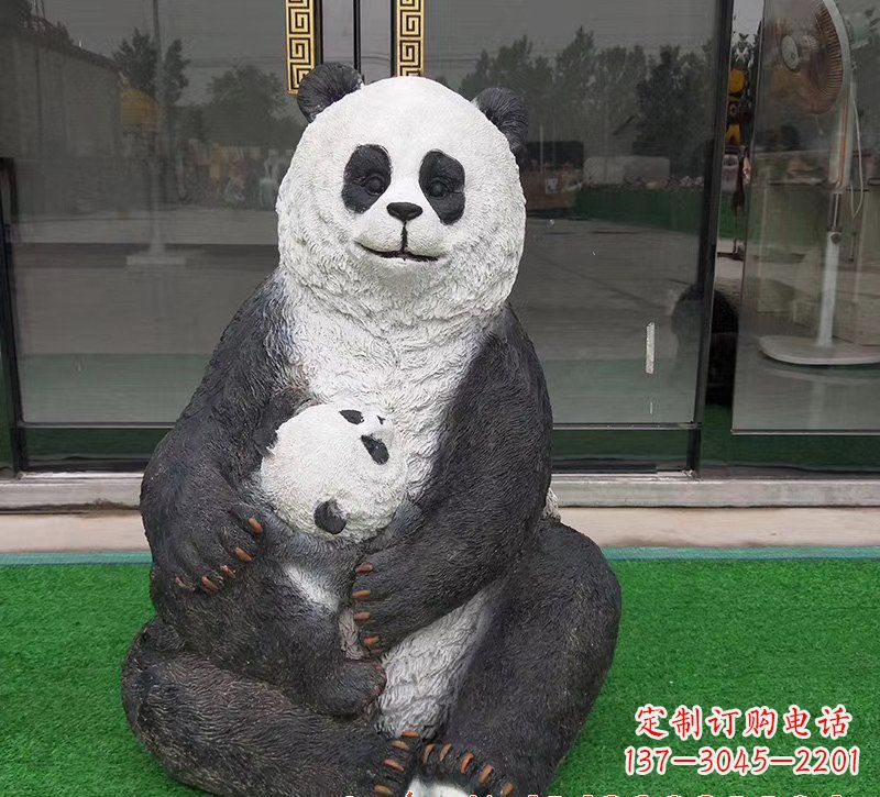 辽阳玻璃钢母子熊猫雕塑