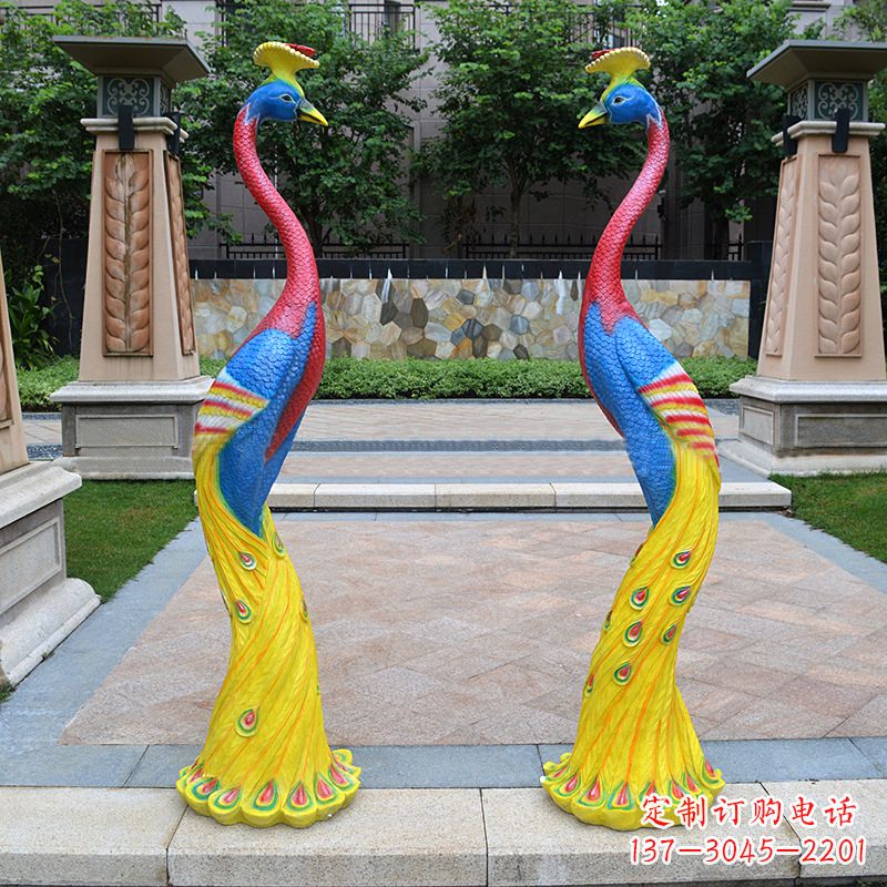 辽阳玻璃钢制精美孔雀雕塑