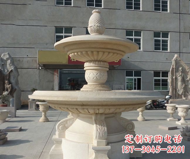 辽阳菠萝雕塑点缀小区景观的精美艺术品