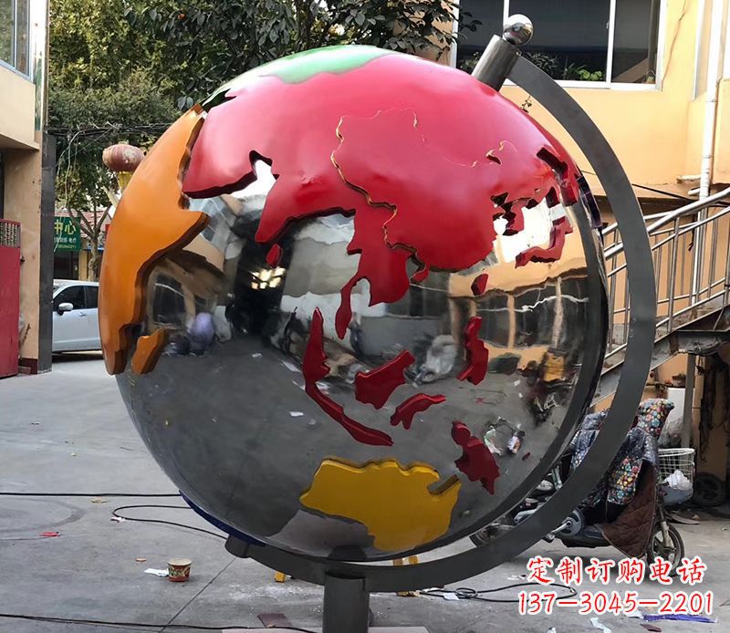 辽阳不锈钢彩绘地球仪雕塑与世界接轨