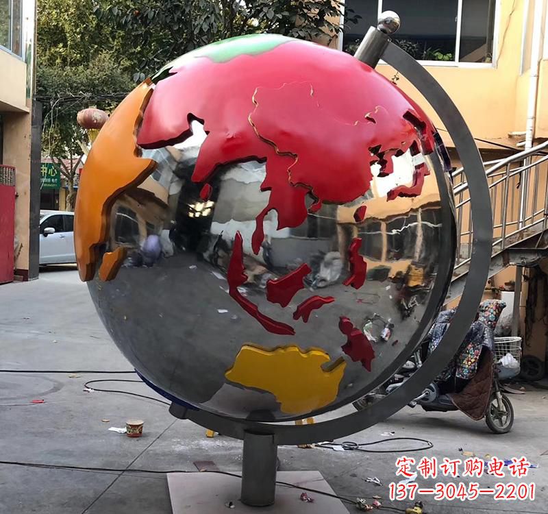 辽阳不锈钢彩绘地球仪雕塑