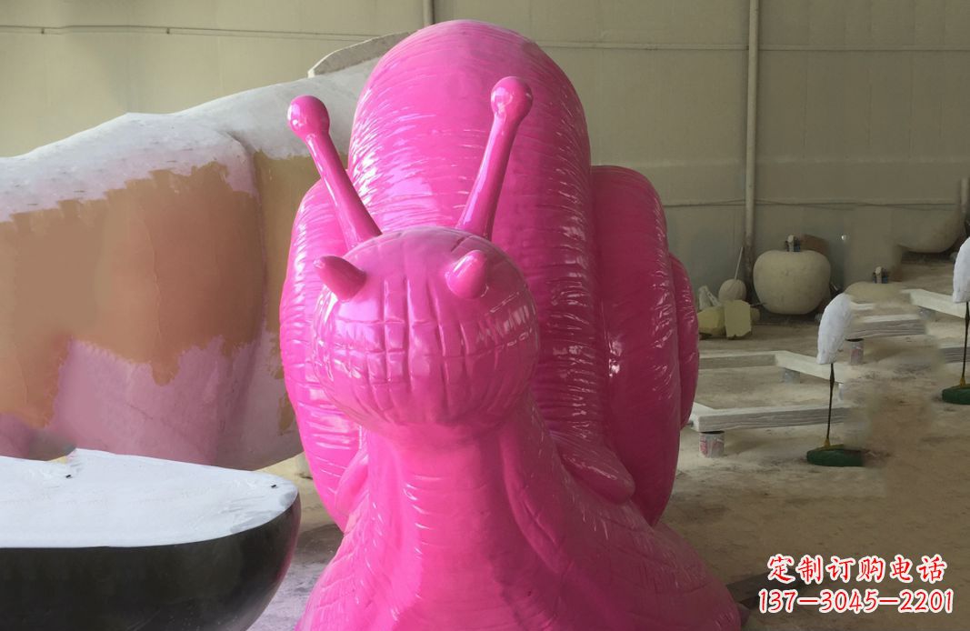 辽阳不锈钢彩绘蜗牛雕塑给公园景观增添点缀