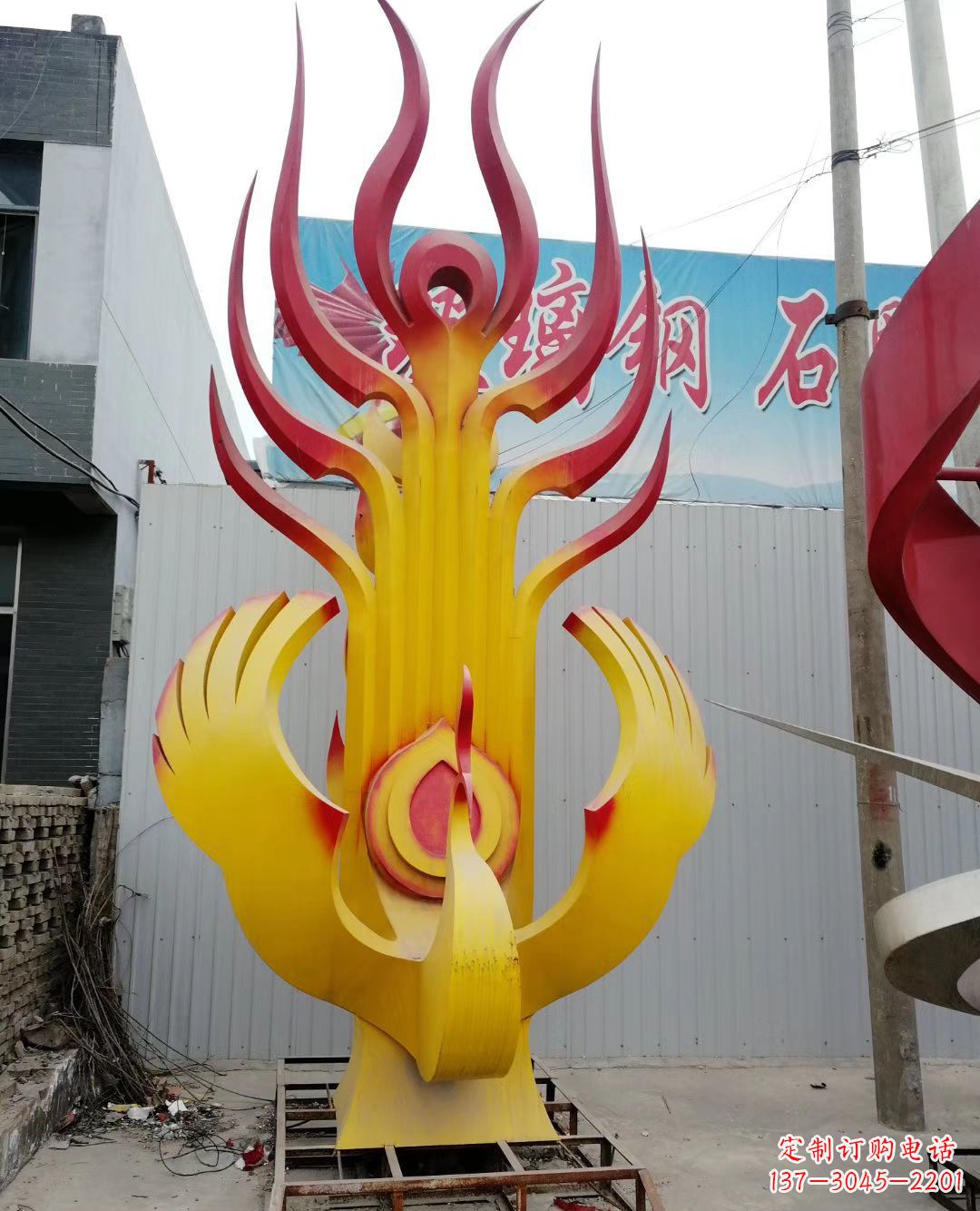 辽阳不锈钢彩色凤凰雕塑美丽的象征