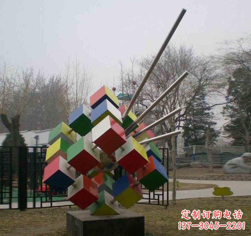 辽阳不锈钢彩色魔方雕塑艺术与智慧的结合
