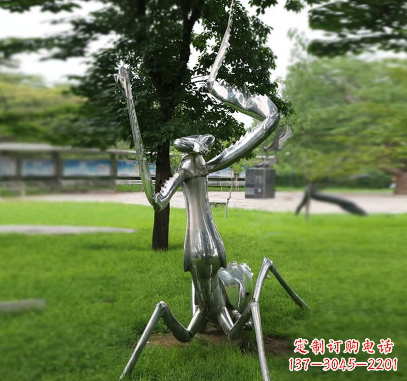 辽阳不锈钢螳螂雕塑精致美观的艺术品