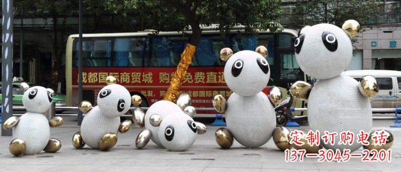 辽阳不锈钢城市抽象熊猫雕塑