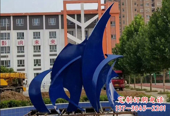 辽阳不锈钢船帆雕塑象征着自由和希望