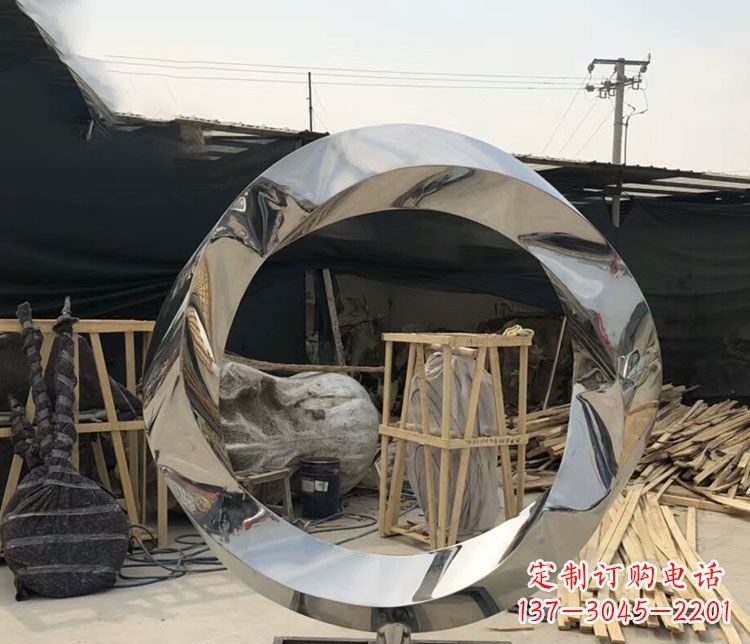 辽阳不锈钢抽象镜面圆环雕塑
