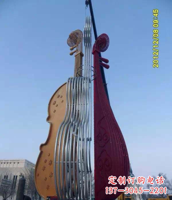 辽阳不锈钢琵琶雕塑演奏着灵魂之音