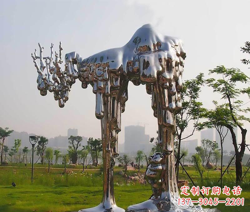 辽阳拱门雕塑以不锈钢点缀精美的艺术品