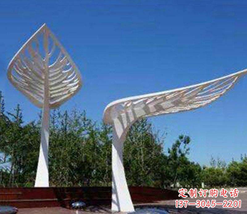辽阳精美不锈钢树叶雕塑