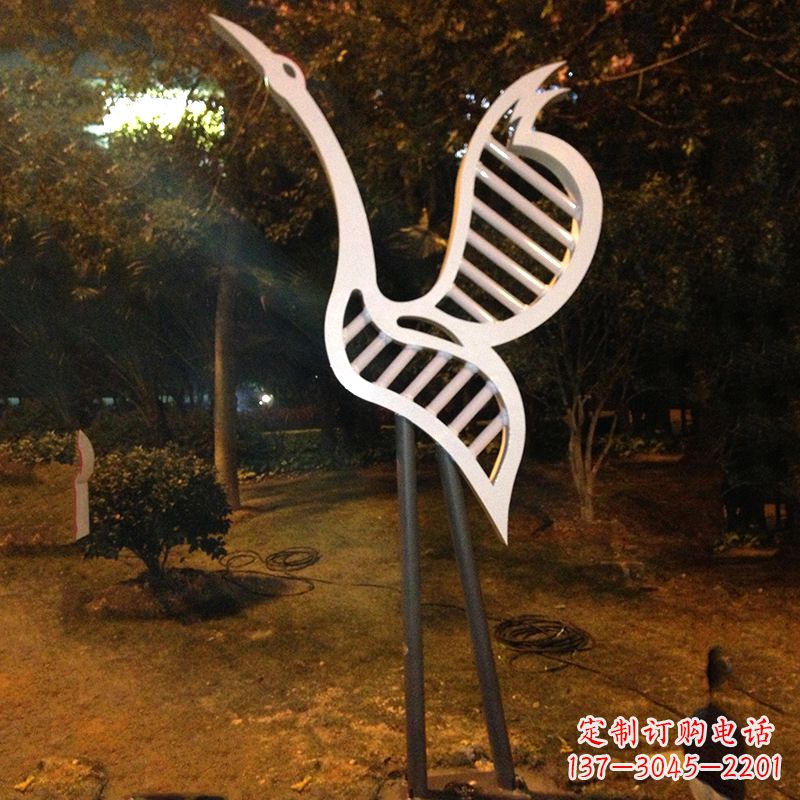 辽阳不锈钢抽象仙鹤灯光雕塑