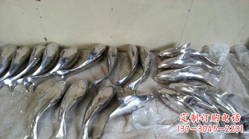 辽阳不锈钢抽象鱼动物雕塑