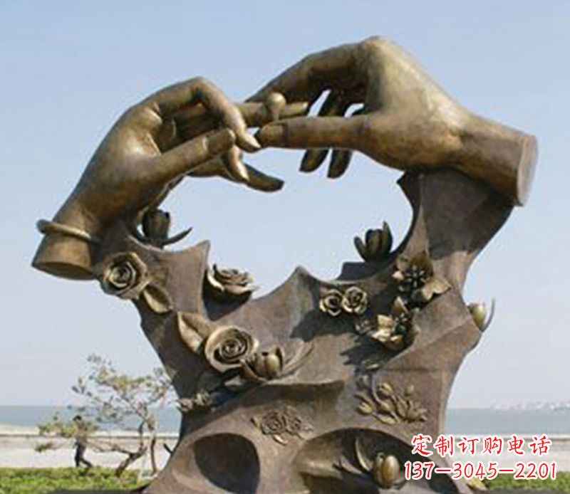 辽阳不锈钢戒指雕塑表达爱的艺术精品