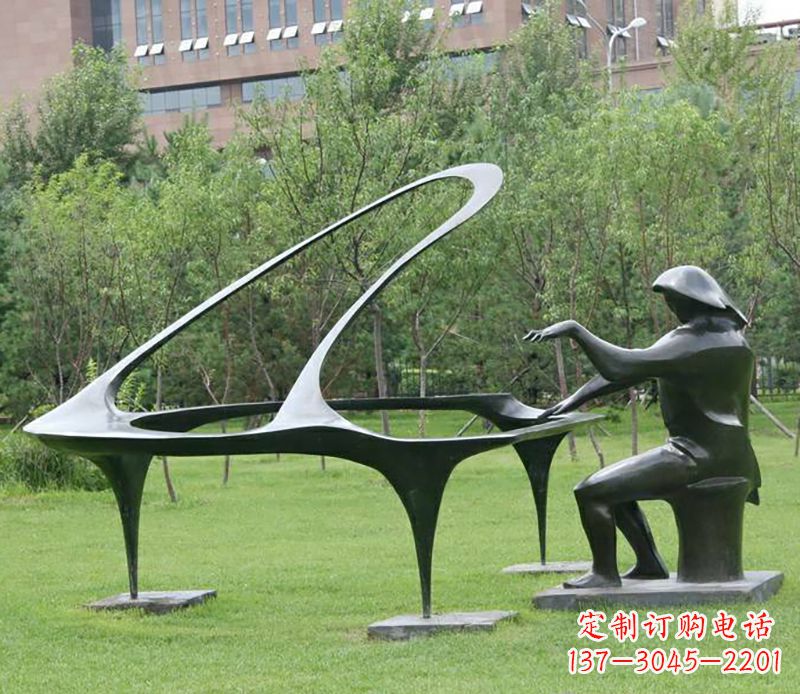 辽阳不锈钢钢琴雕塑——激发人们心中的音乐