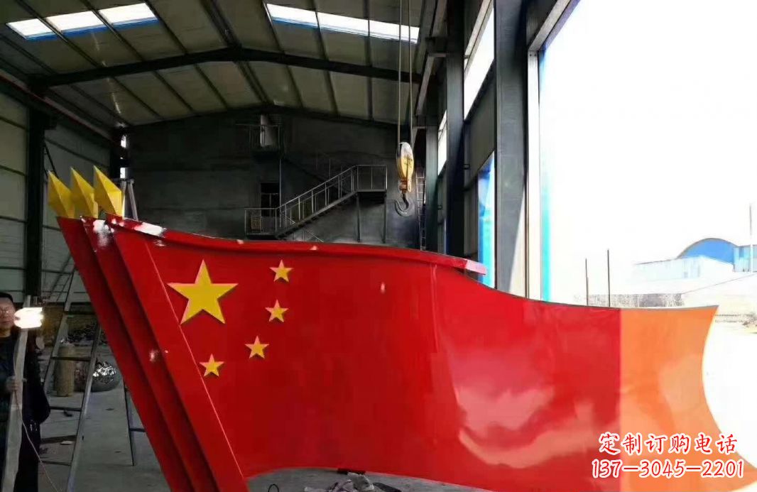 辽阳不锈钢党旗雕塑象征着中国共产党的伟大